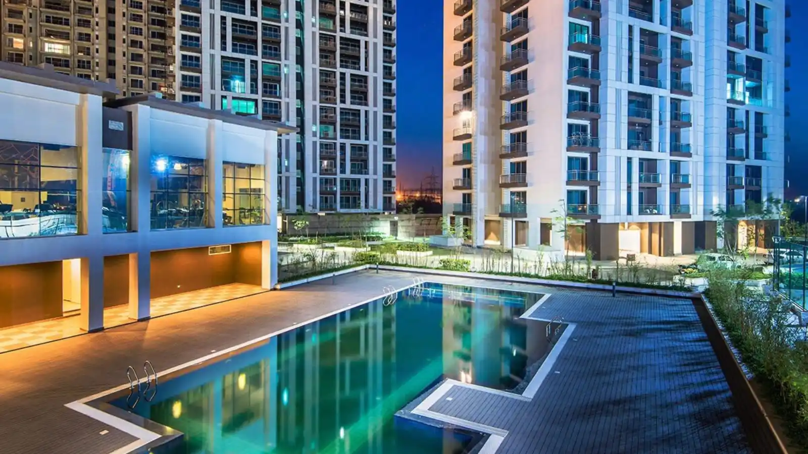 Tata-Primanti-Villas-and-Duplex-in-Sector-72-Gurgaon-pool